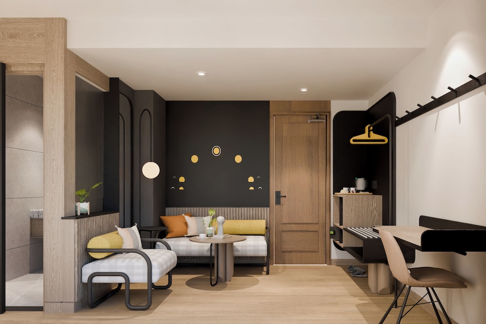 ROOMS INC Sudirman Jakarta 43/63