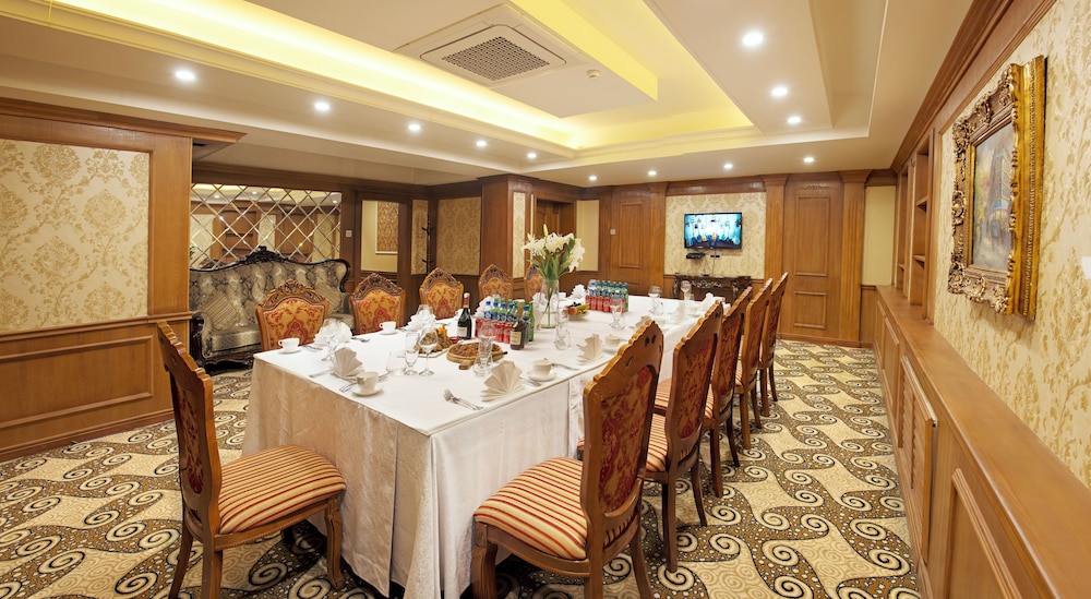 Royal House Hotel 2 38/49