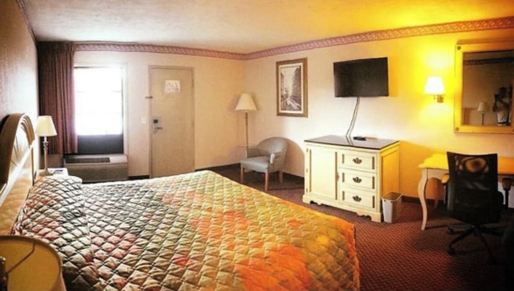 Budget Inn New Cumberland-Harrisburg-Hershey-York 11/39