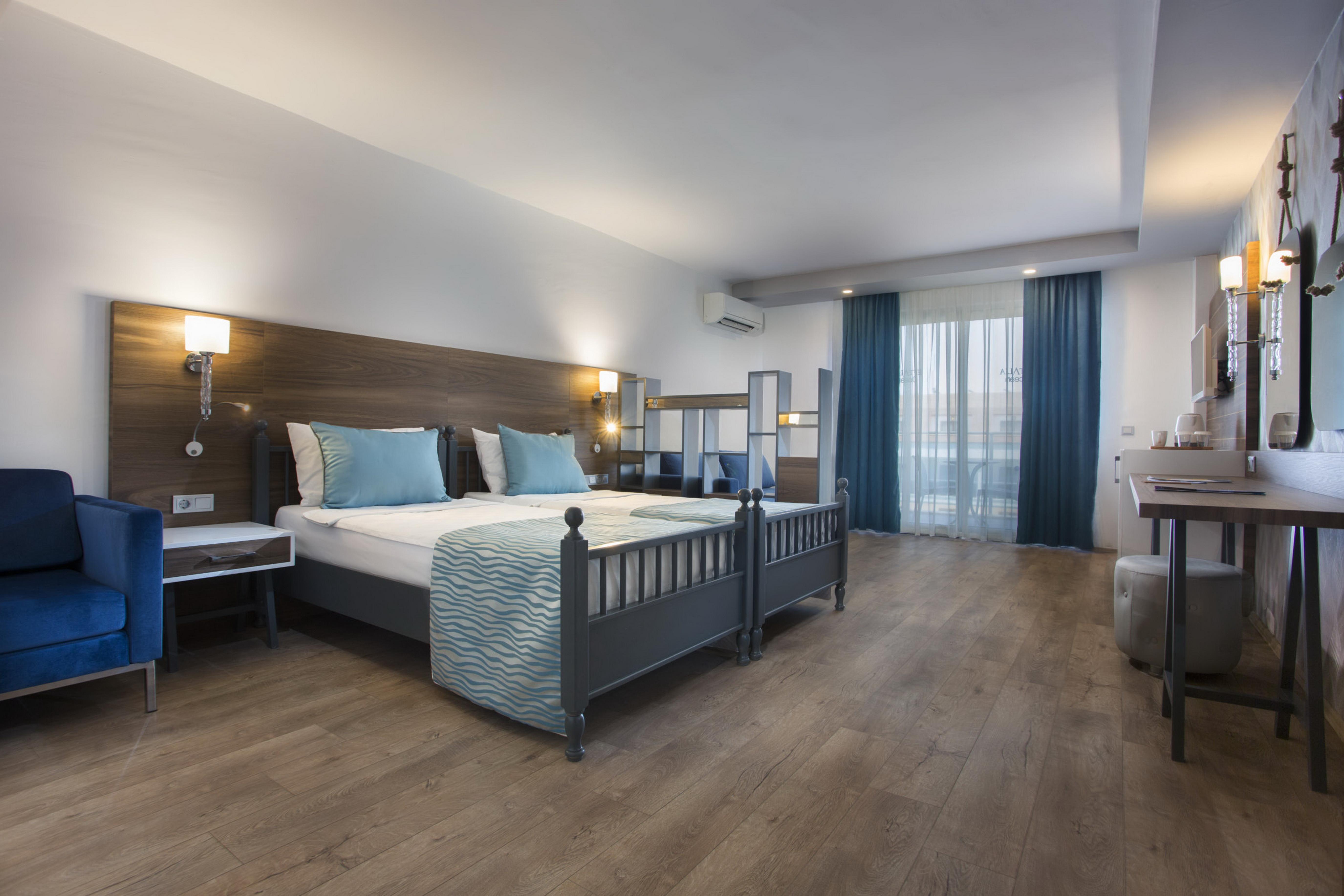 2 Bedrooms, Family