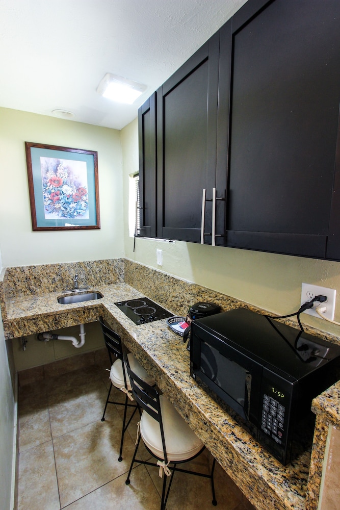 Oceans Beach Resort Suites 51/67