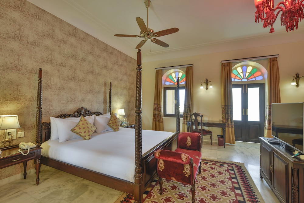 HOTEL JAISALKOT 5/28