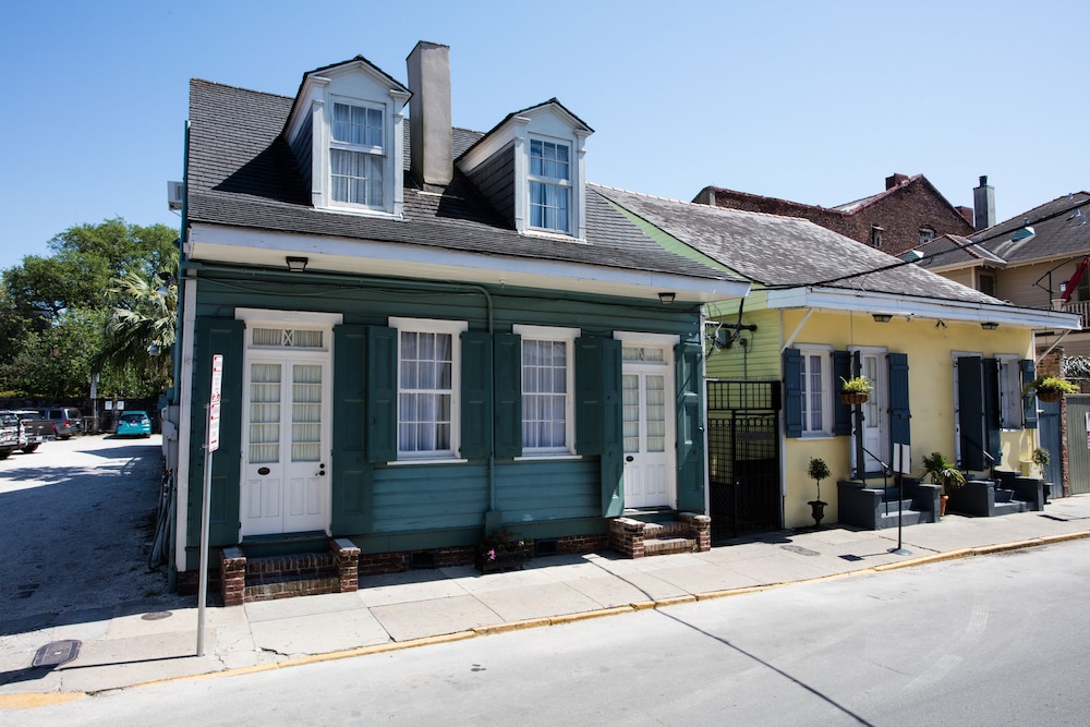 Hotel St Pierre French Quarter 7/78