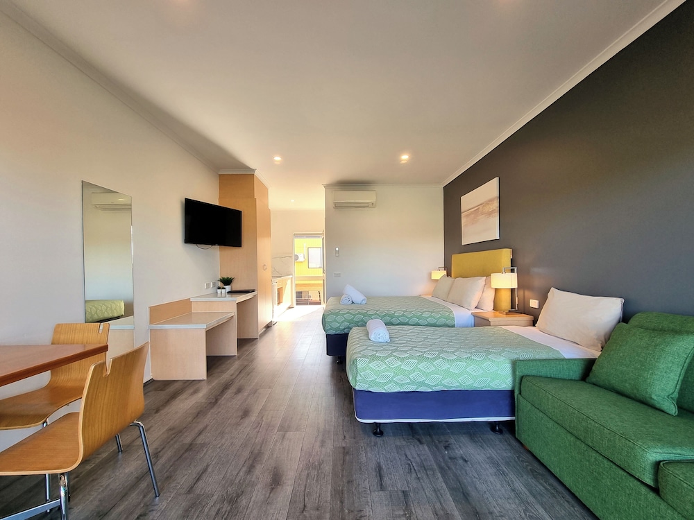 Seaview Motel and Apartments 20/62