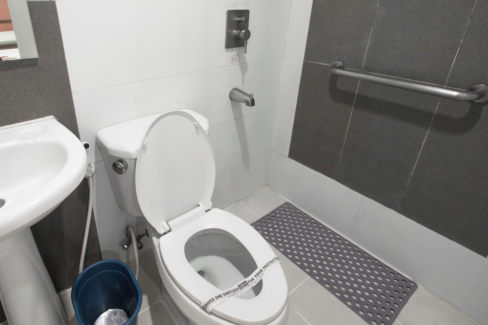 Hotel Sogo Santolan 33/34