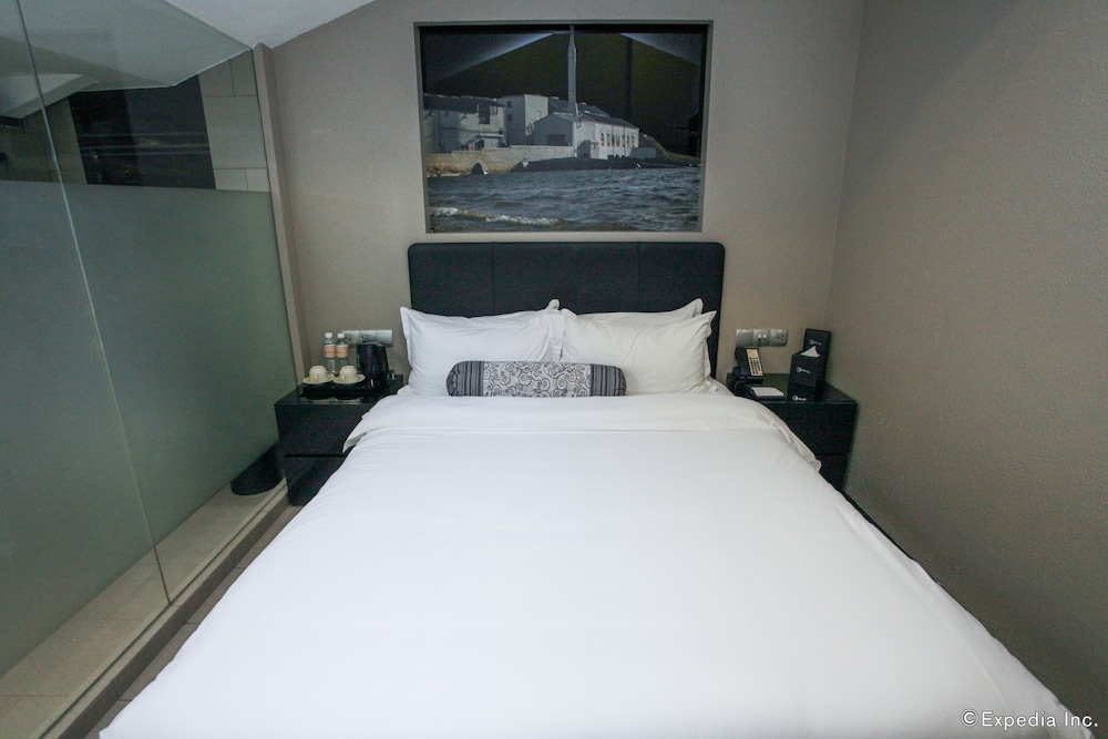 THE SOUTHBRIDGE HOTEL 15/35
