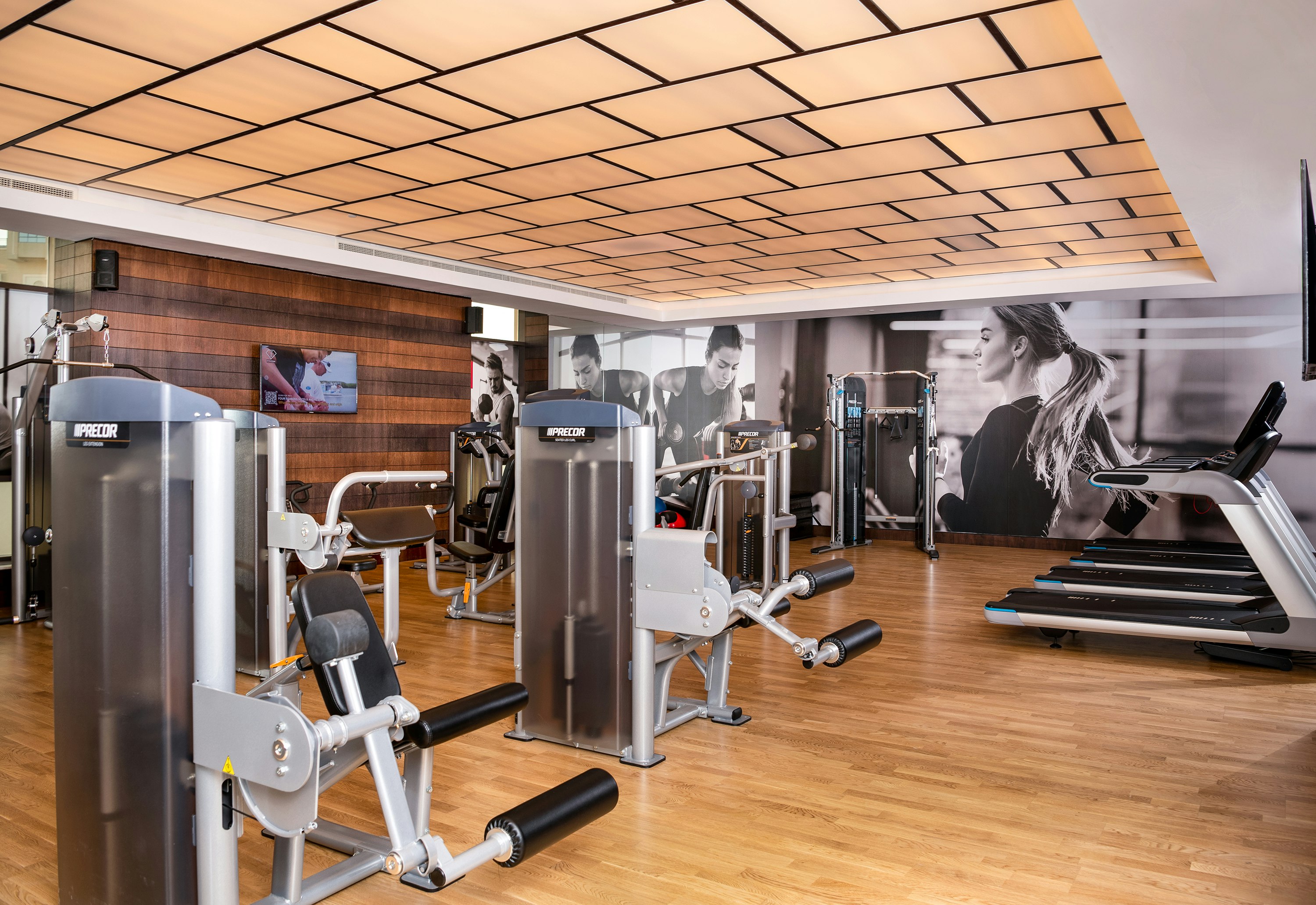 Al Jaddaf Rotana Suite Hotel 20/27