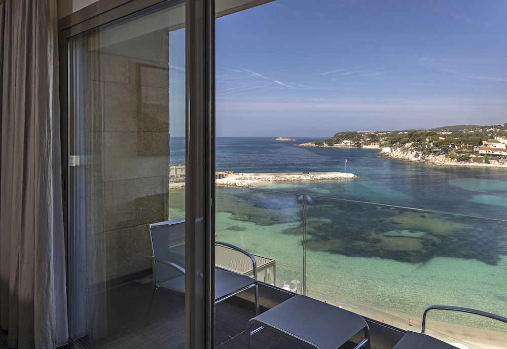 Thalazur Bandol Ile Rousse Hotel 63/71