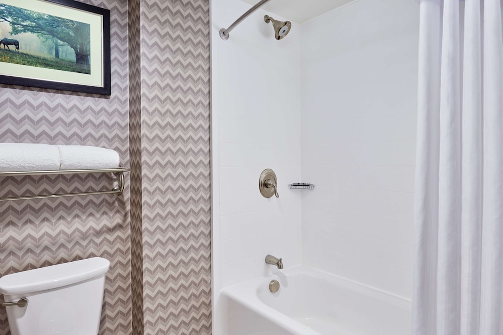 Homewood Suites By Hilton Teaneck Glenpointe 14/38