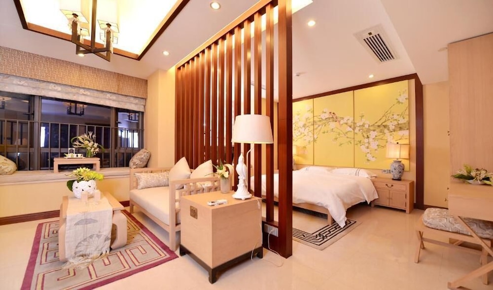 Royal River Apartment 40/50