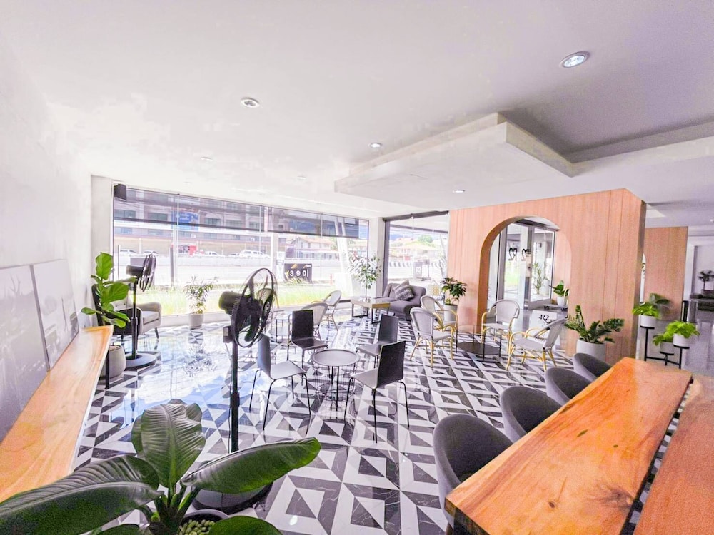 R2 Hotel Chiangmai 37/50