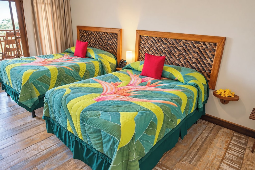 Lost Iguana Resort and Spa 18/71