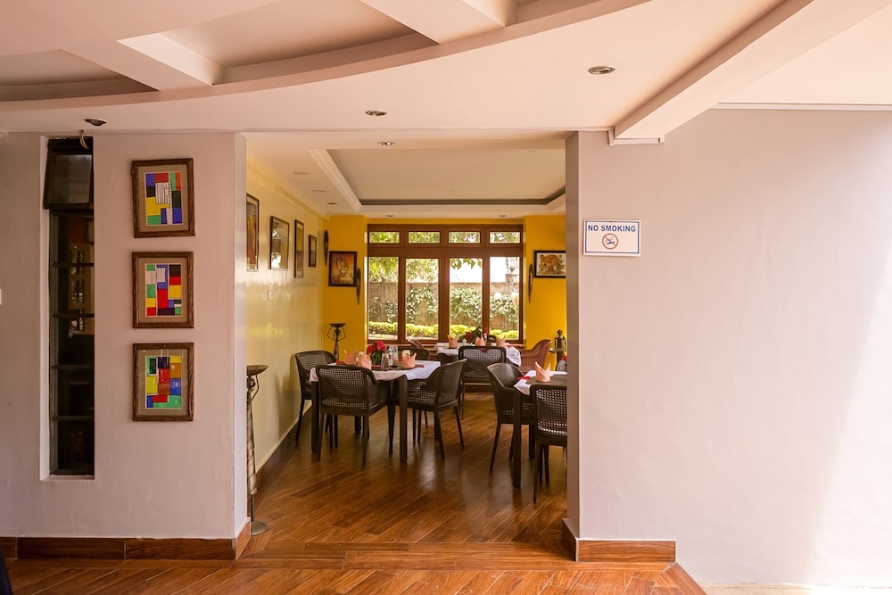 Meltonia Luxury Suites 32/50