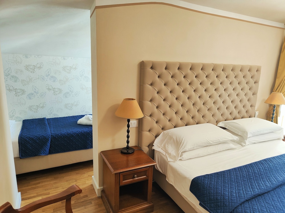 Hotel Europa 26/64