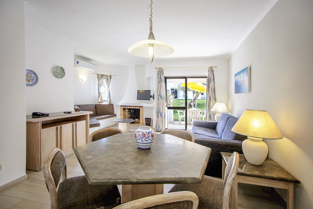 Balaia Golf Village 82/94