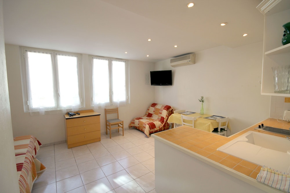 Le Florian Hotel 30/47