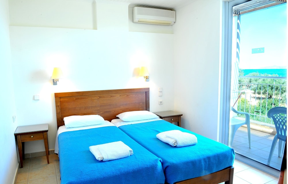 2 BEDROOMS, APARTMENT, SEA VIEW