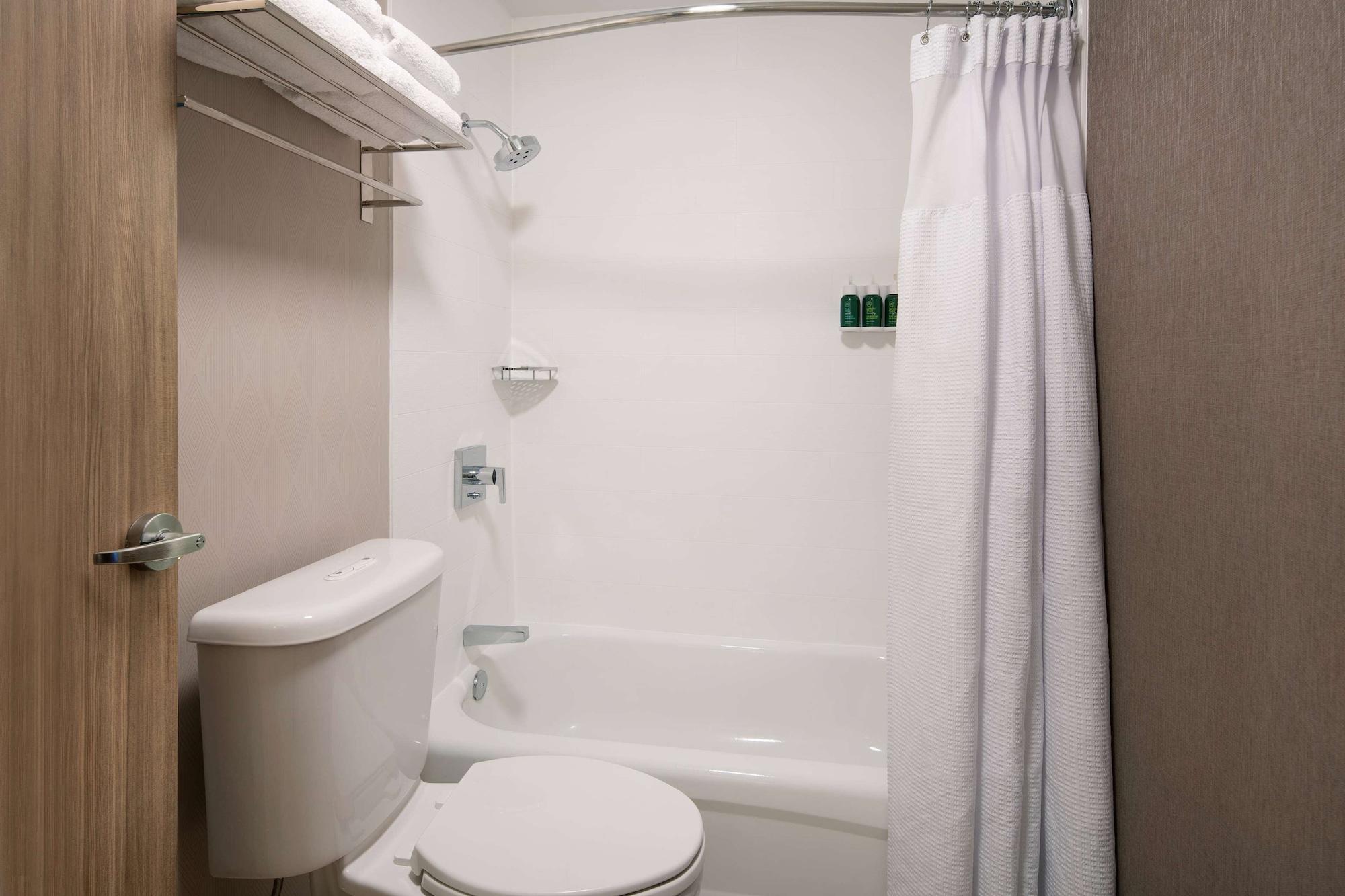 Room, Multiple Beds, Accessible