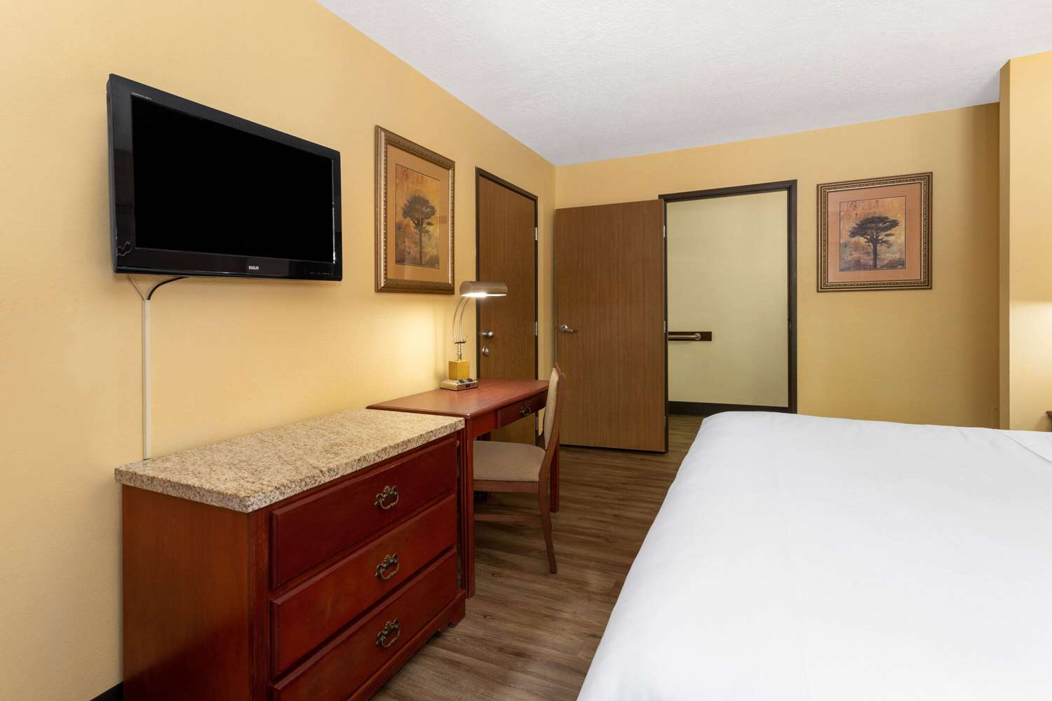 Travelodge By Wyndham Albuquerque East 23/38