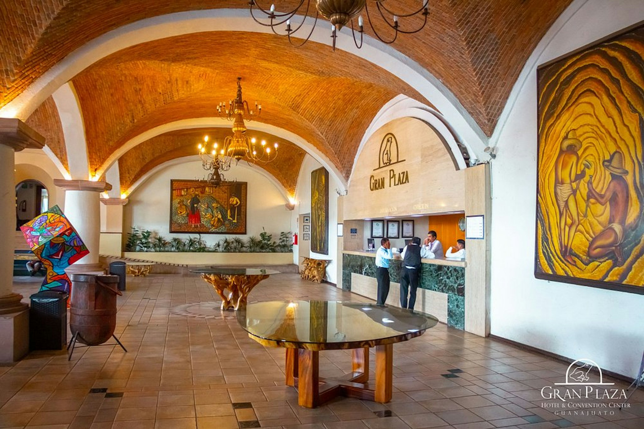 Gran Plaza Hotel And Convention Center 2/9