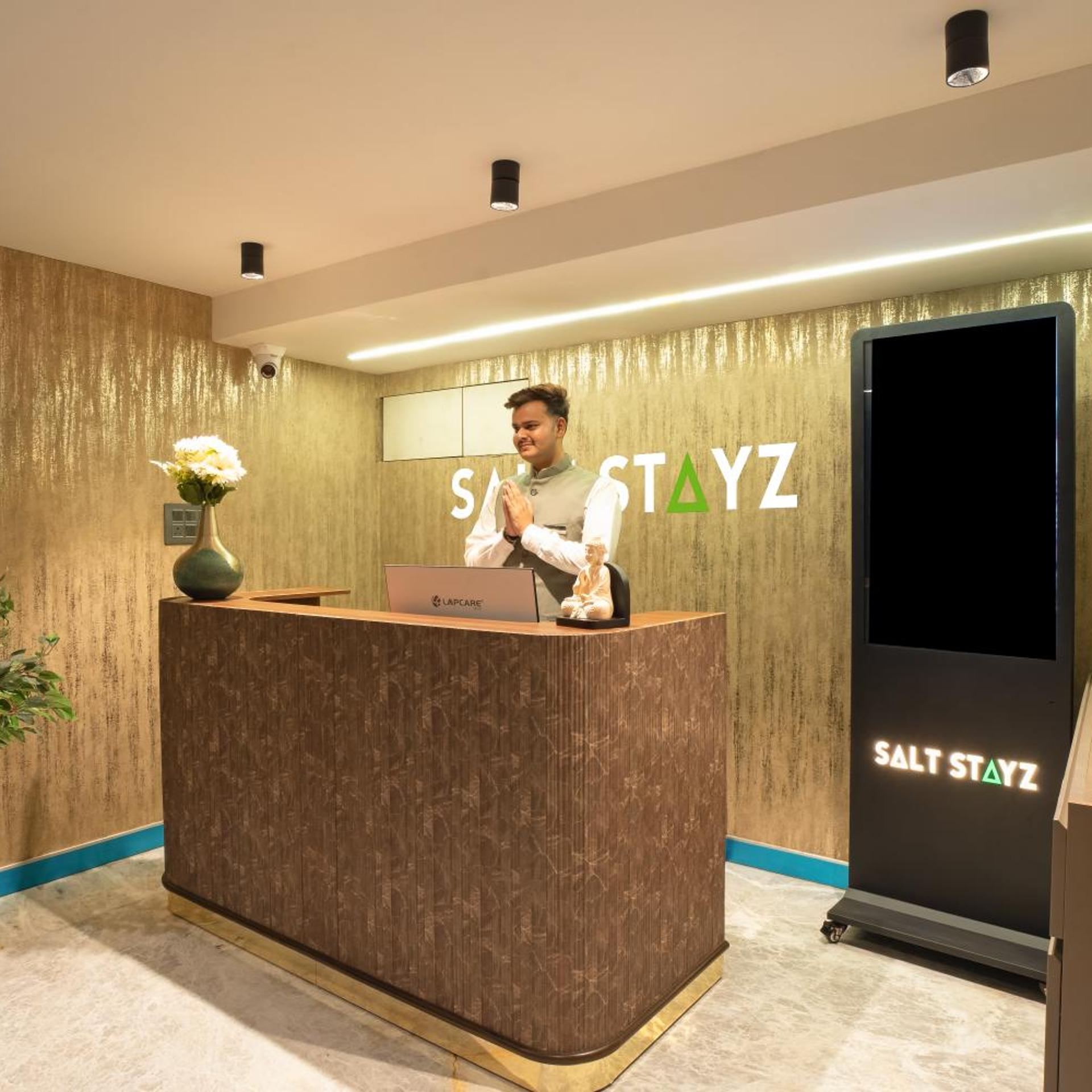 Saltstayz Premier Naraina Vihar 6/60