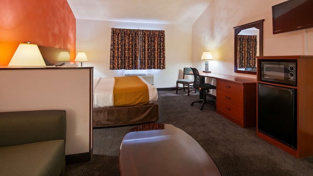 SureStay Hotel by Best Western Greenville 35/43