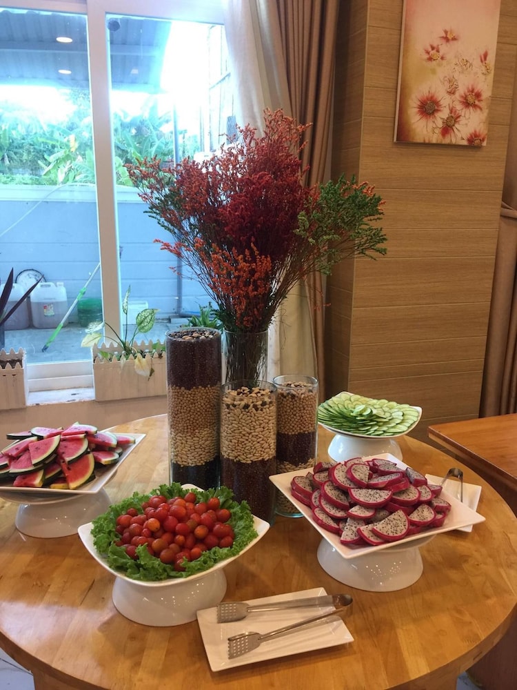 Dao Ngoc Hotel 41/47