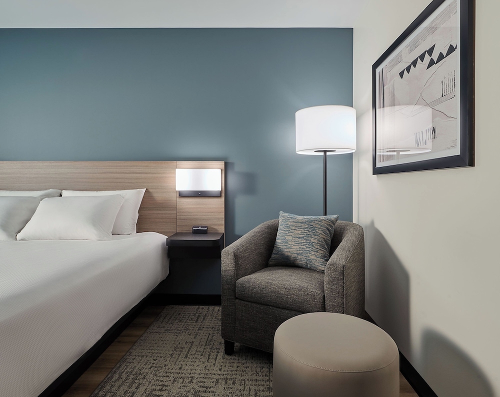 Boston Woburn Burlington Hotel 26/49