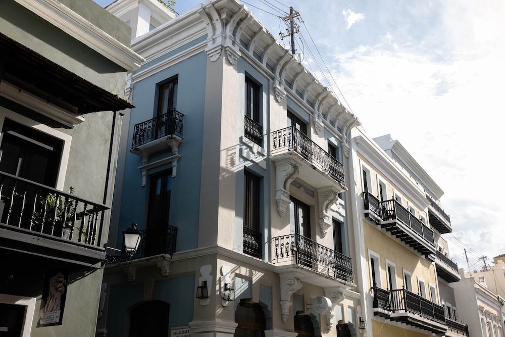 El Colonial - Adults Only 1/50