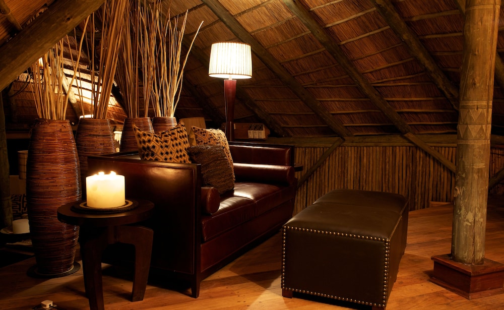Serena Mivumo River Lodge 14/30