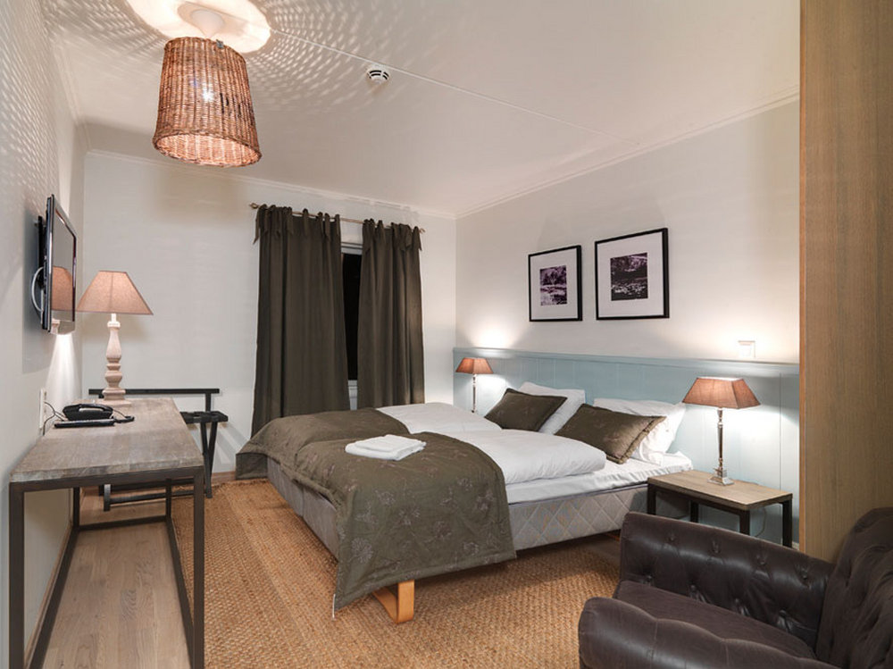 Strand Hotel Fevik 23/80