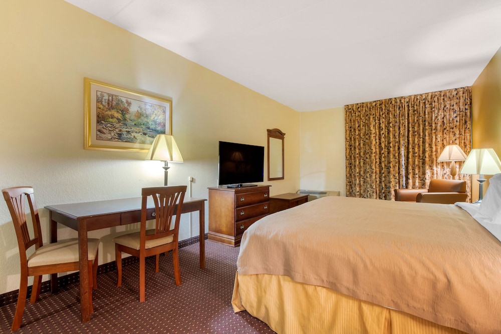 Suburban Extended Stay Warner Robins 13/35