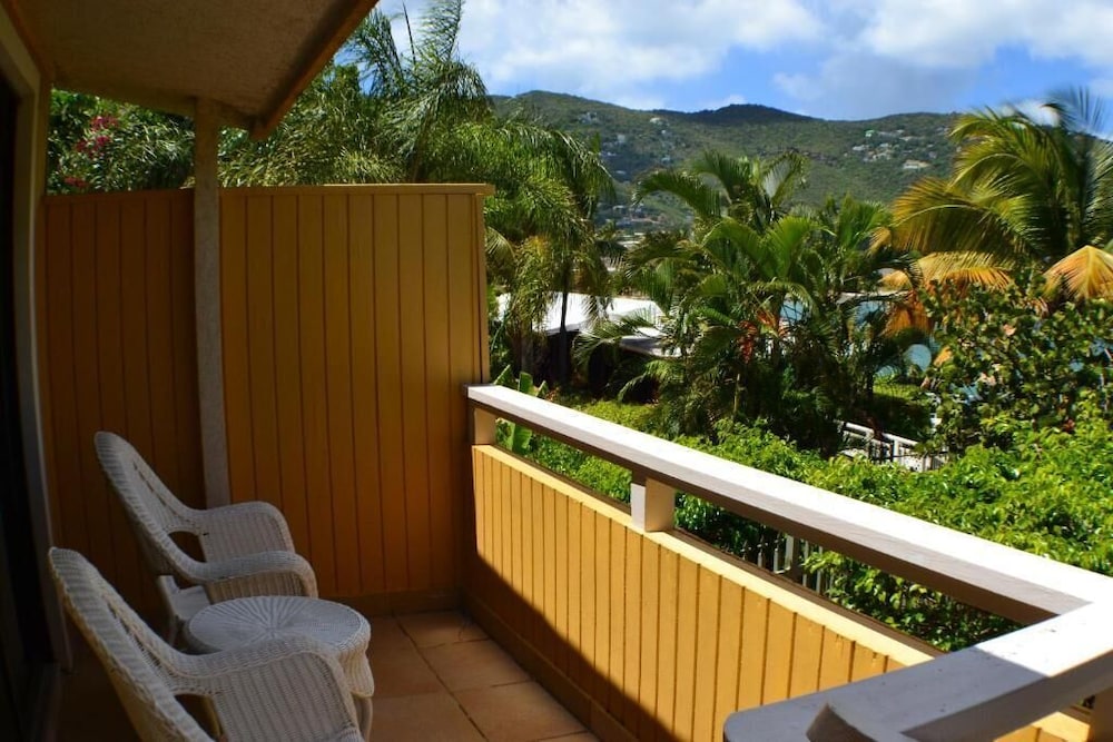 Lindbergh Bay Hotel And Villas 3/68