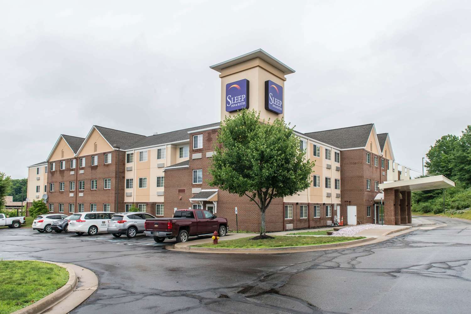 MainStay Suites Pittsburgh Airport 11/12