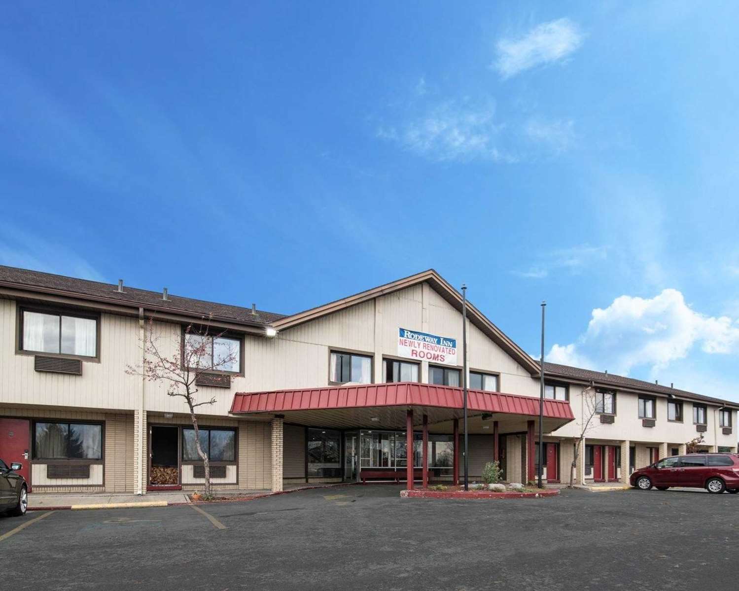 Rodeway Inn Syracuse Carrier Circle 32/32