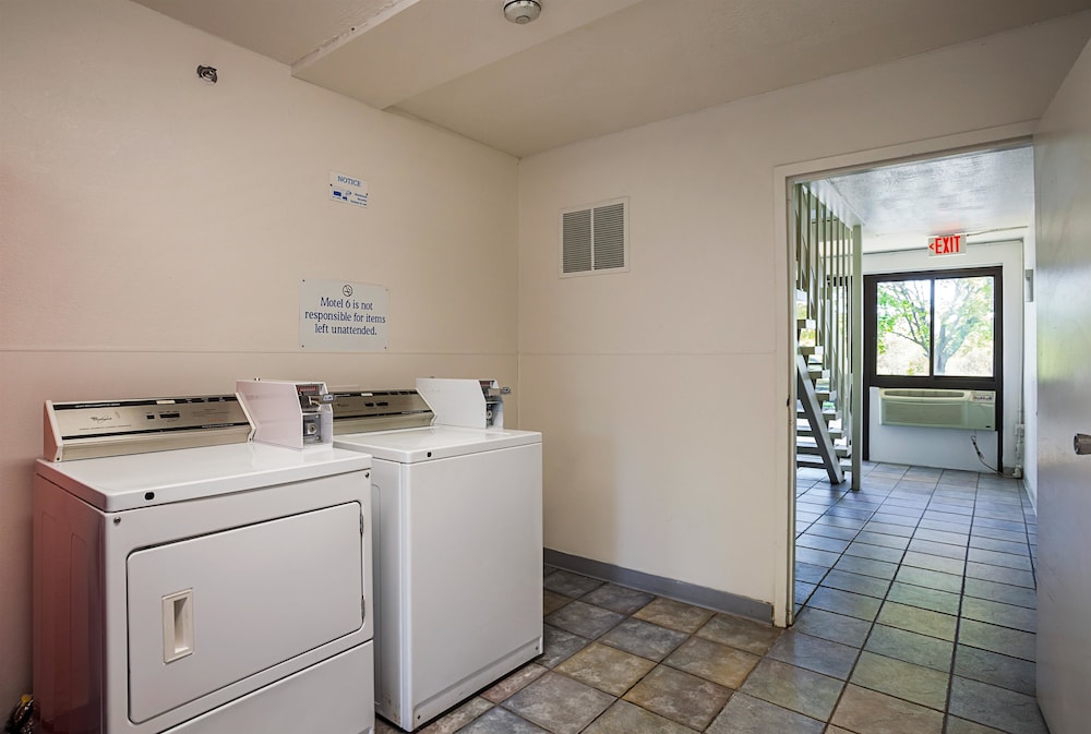 Americas Best Value Inn Bangor 8/43