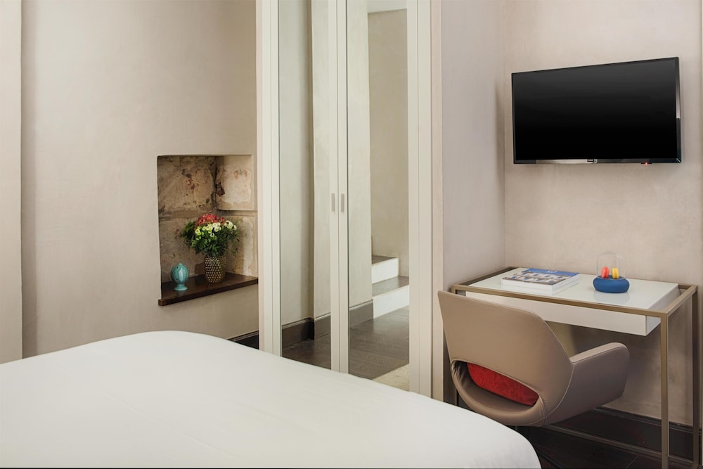 NH Collection Palazzo Verona 38/46