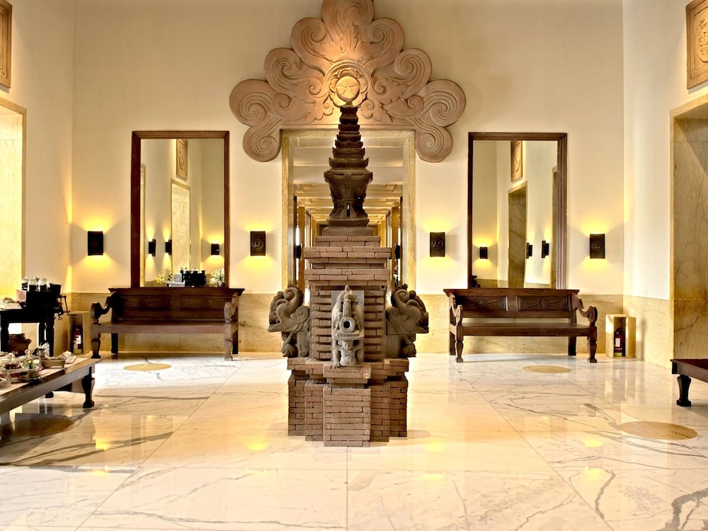 The Dharmawangsa Jakarta Hotel 37/63