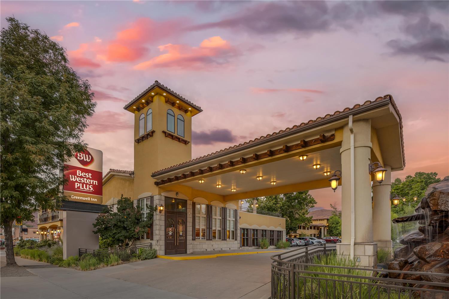 Best Western Plus Greenwell Inn 1/16