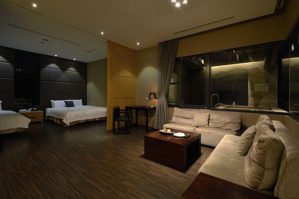 The Sun Hot Spring And Resort 51/58