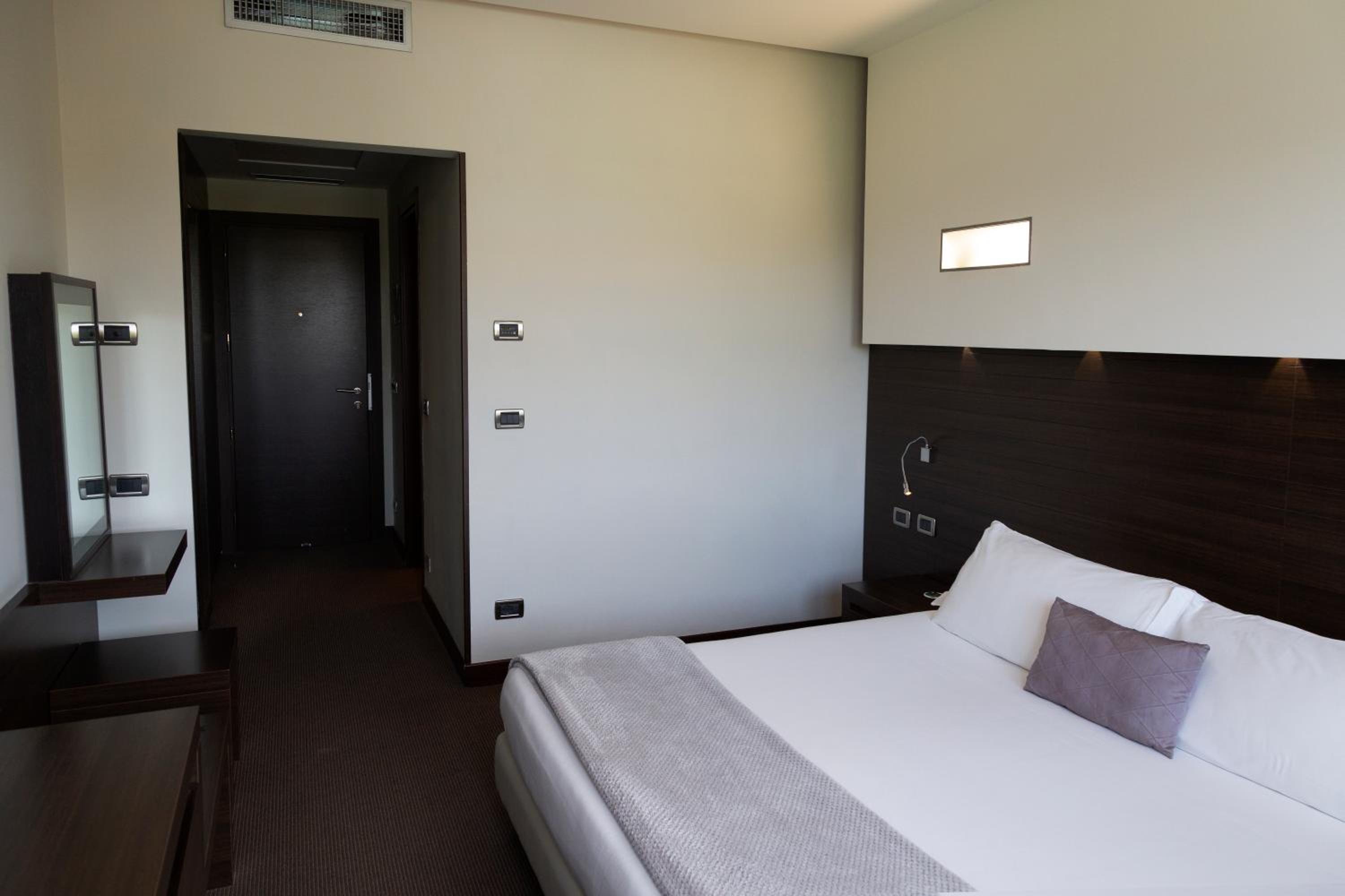 غرفة بسرير مزدوج أو سريرين منفصلين، Hotel Selene 5/10