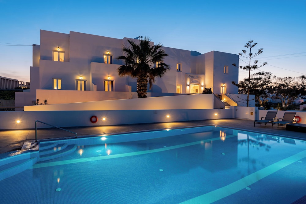 Nikos Hotel 4/46