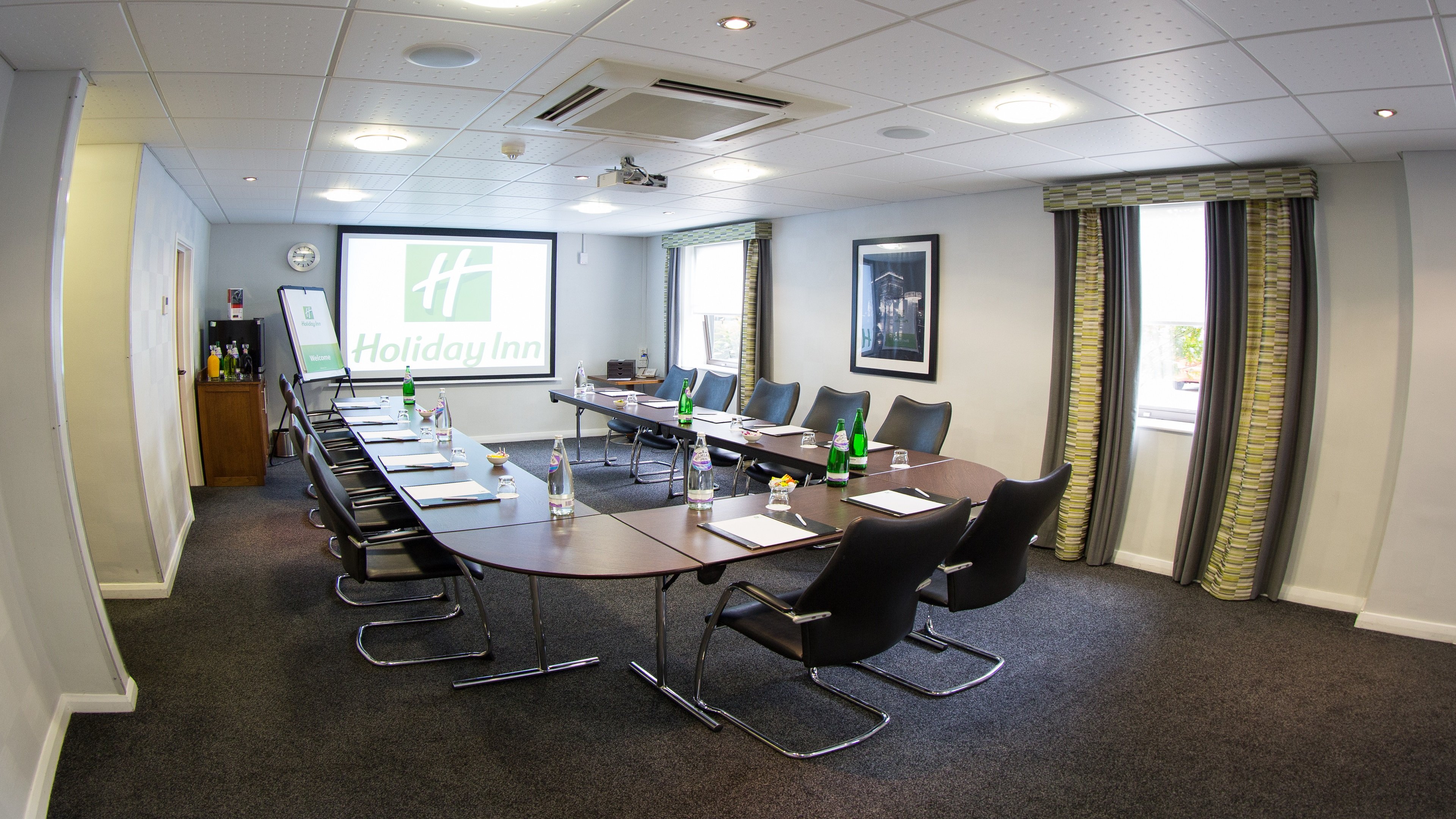 Holiday Inn Nottingham 54/68