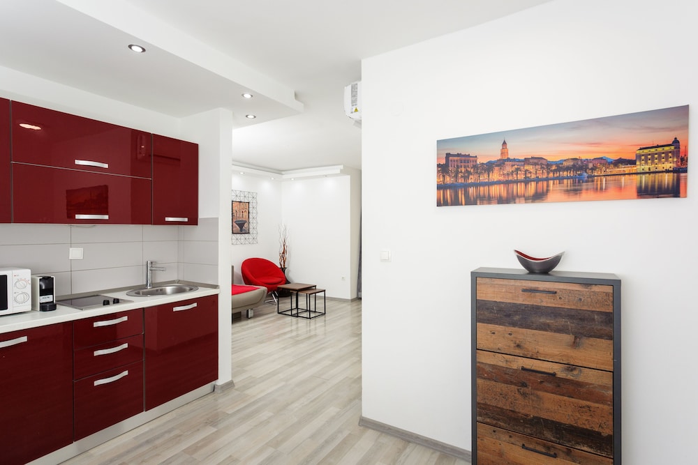 Guest House Teatrin Split 3/45