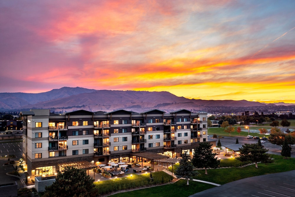 Residence Inn by Marriott Wenatchee 2/50