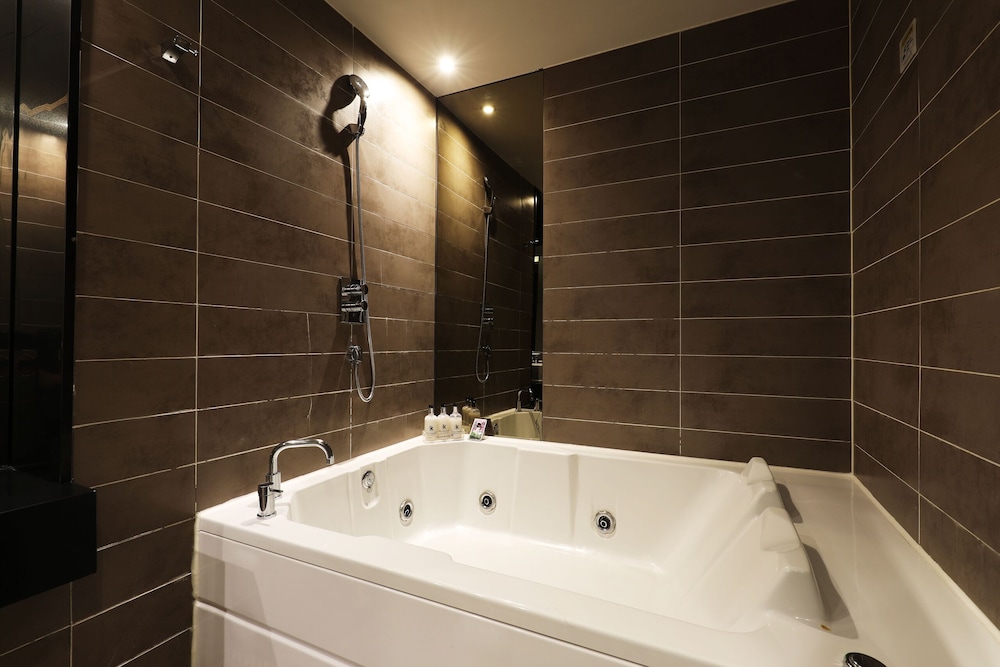 boutique hotel k 17/22