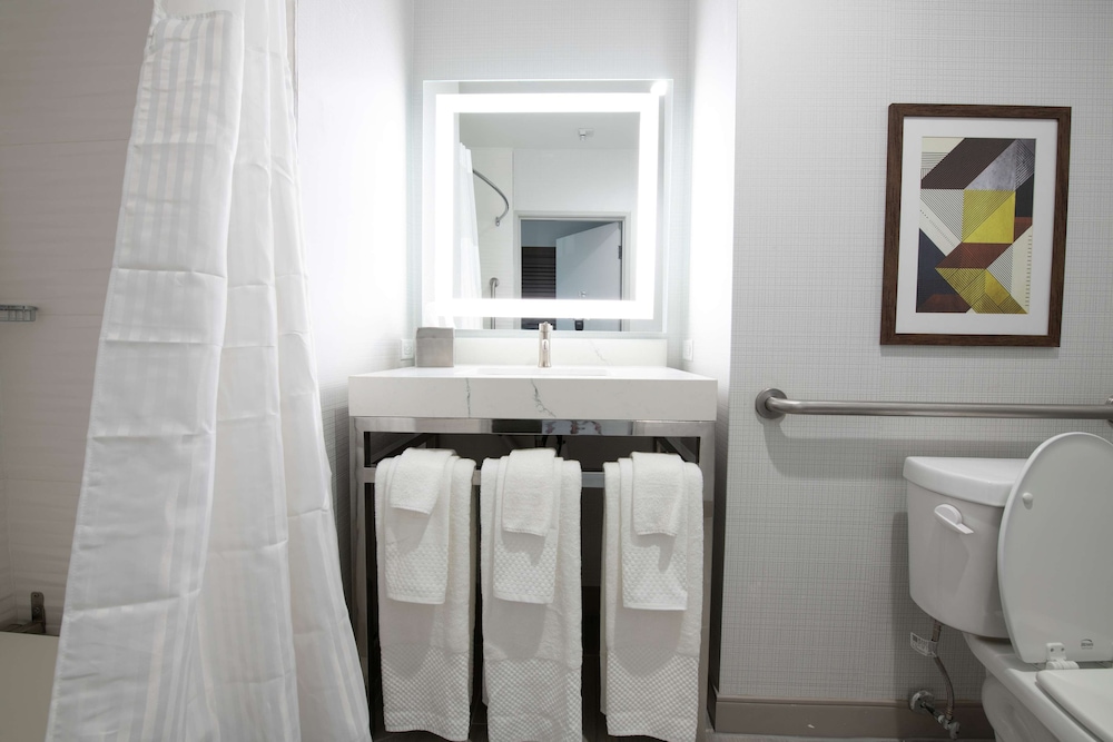 Double Tree by Hilton Sulphur Lake Charles photo4