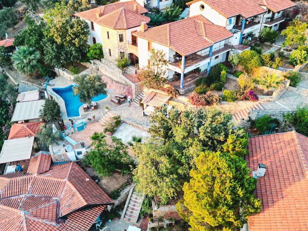 Sato Triopia Butik Otel 48/50