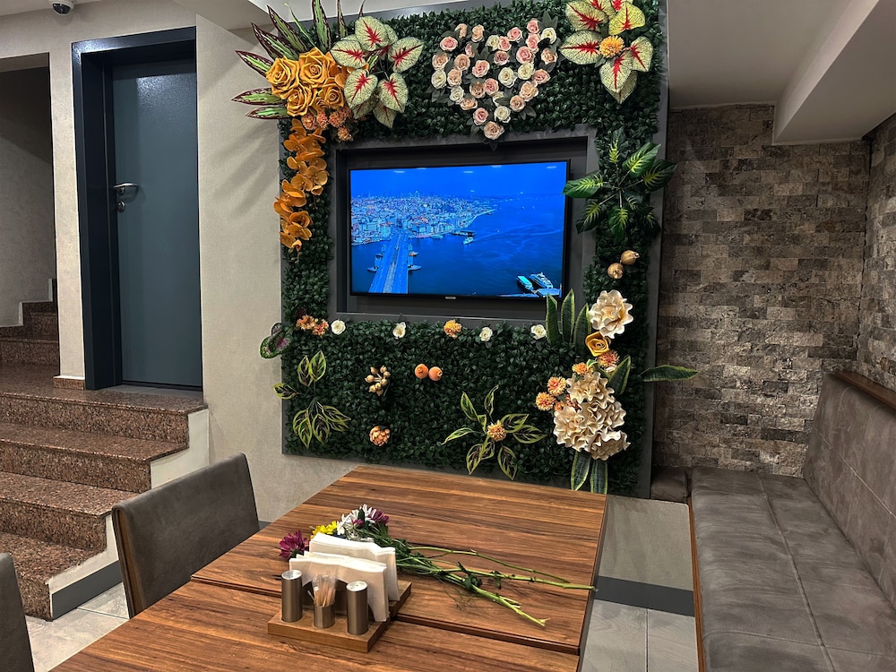Avrasya Port Hotel 30/40