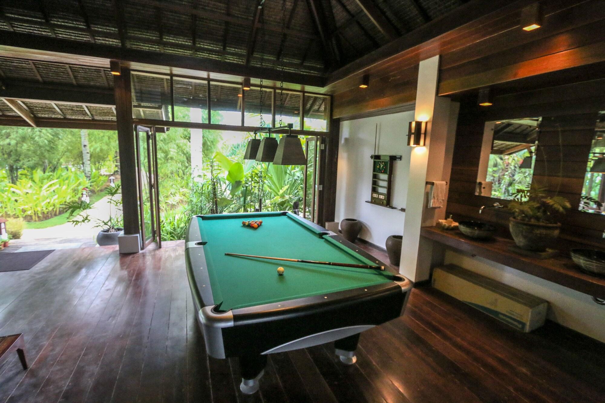 Isla Cabana Resort 79/100